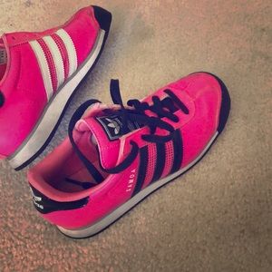 Pink Addidas